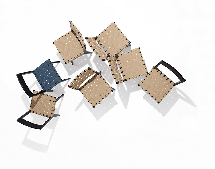 Risom Side Chairs | PC: Ilan Rubin | Knoll Inspiration