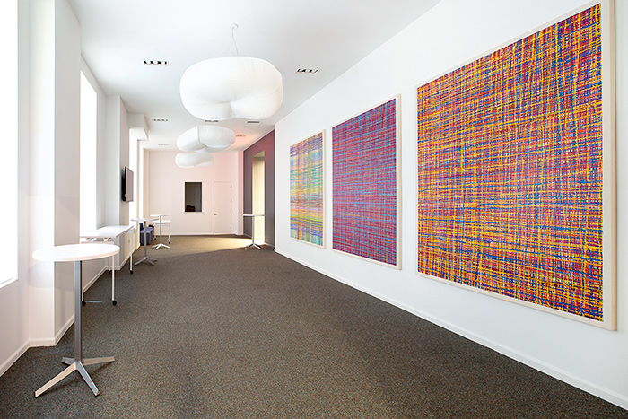 A vestibule outside the community space frequently functions as a reception area prior to events. Lightweight high tables and tables on casters provide for easy setup. |
Featured: Dividends Horizon X-Base Tables, Antenna Workspaces Tables